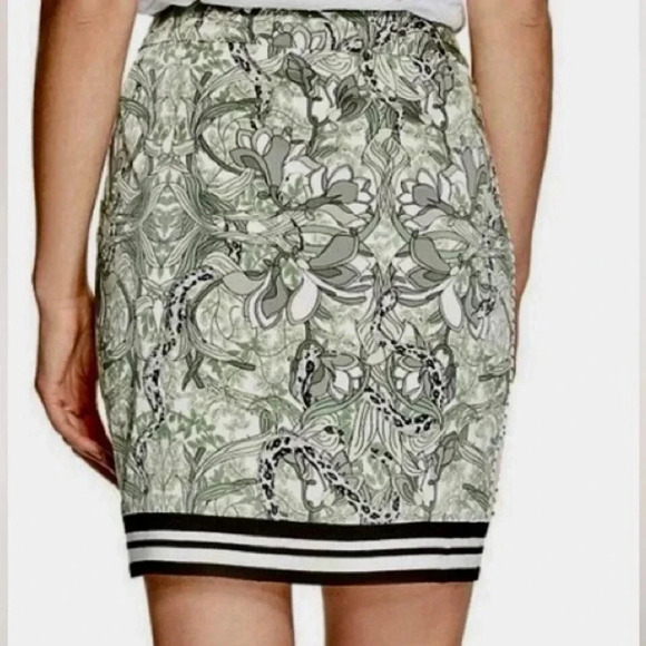 Guess Reese Snake & Vine Print Front Zipper Stripe Hem Pencil Skirt Size 2 XS - Picture 4 of 10